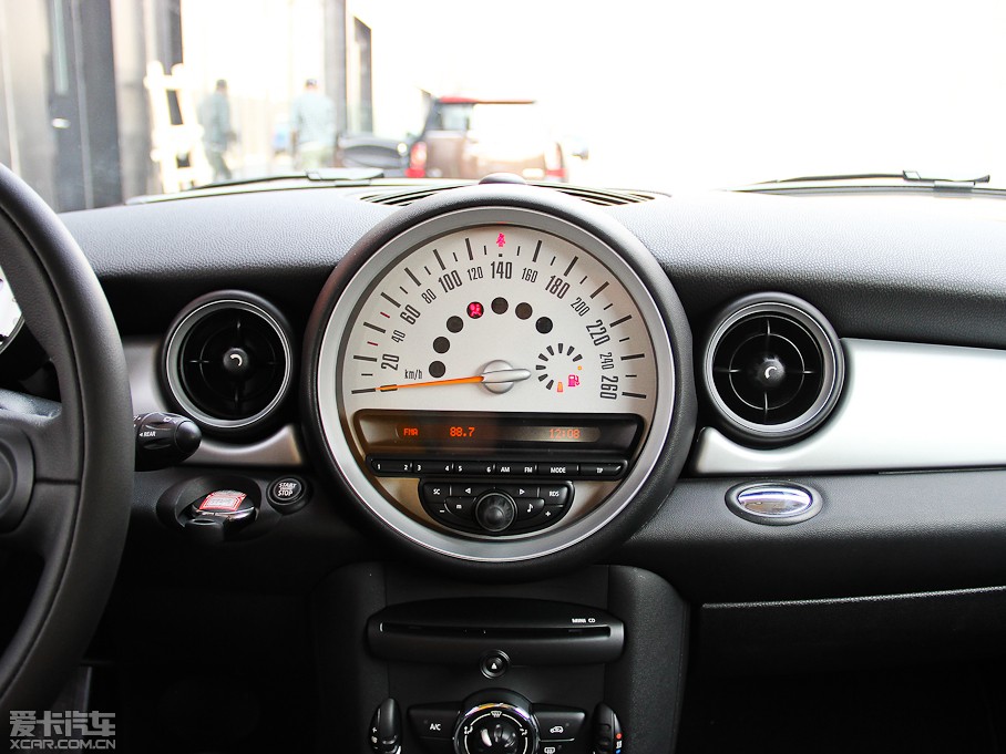 2013MINI CLUBMAN ONE CLUBMAN