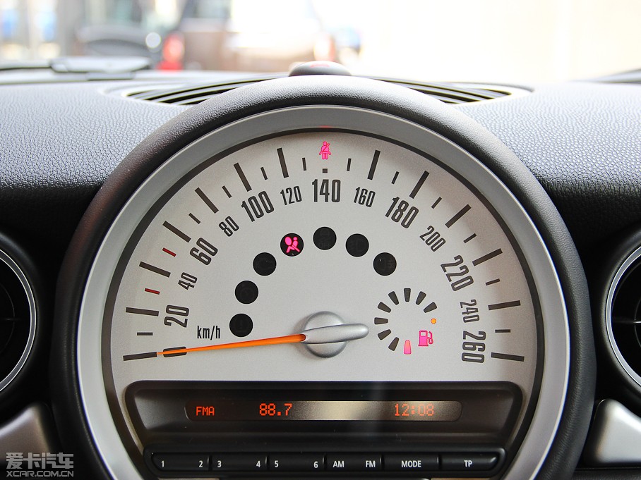 2013MINI CLUBMAN ONE CLUBMAN