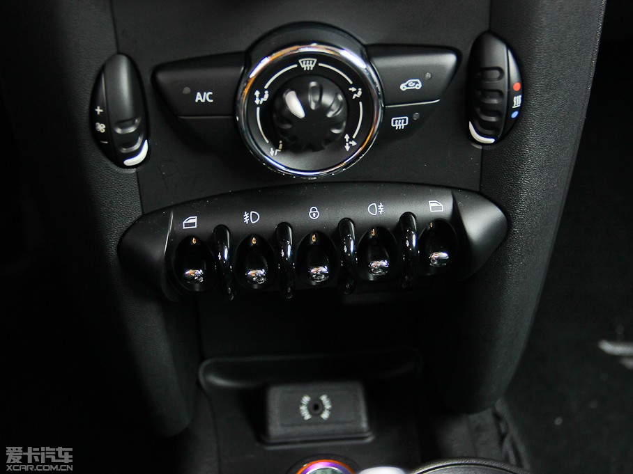 2013MINI CLUBMAN ONE CLUBMAN