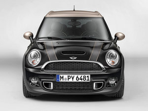 20131.6T Bond Street w^