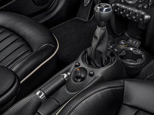 20131.6T Bond Street п؅^