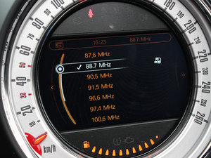 2013款1.6T COOPER S ALL 4 音响调节