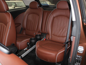 2013款1.6T COOPER S ALL 4 后排座椅