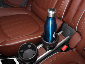 2013款1.6T COOPER S ALL 4 空间座椅