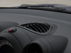 2013款1.6L COOPER 空间座椅