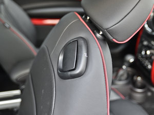 2013款1.6T ALL 4 空间座椅