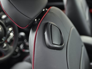 2013款1.6T ALL 4 空间座椅