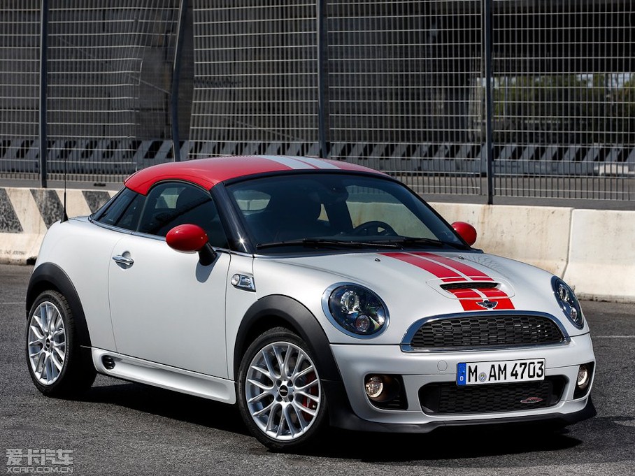 2013MINI JCW COUPE 1.6T