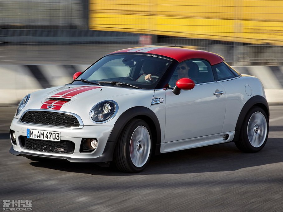 2013MINI JCW COUPE 1.6T