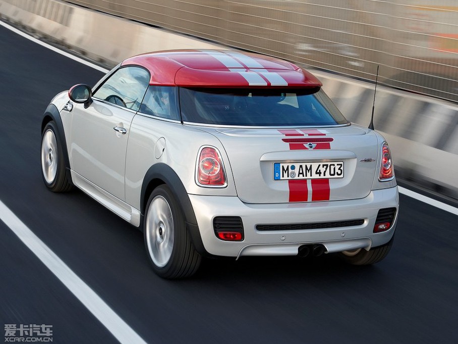 2013MINI JCW COUPE 1.6T