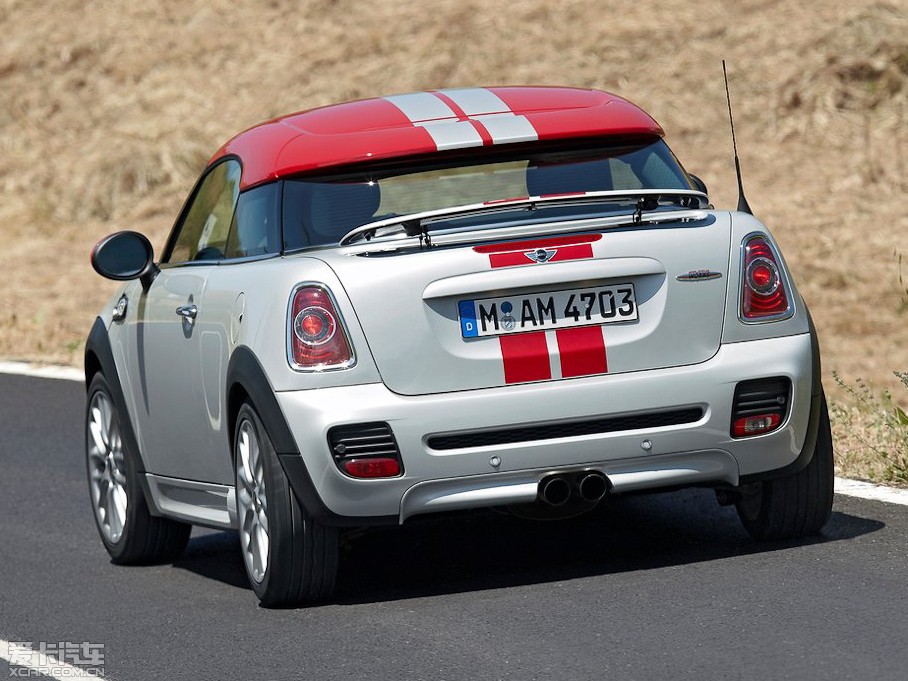 2013MINI JCW COUPE 1.6T