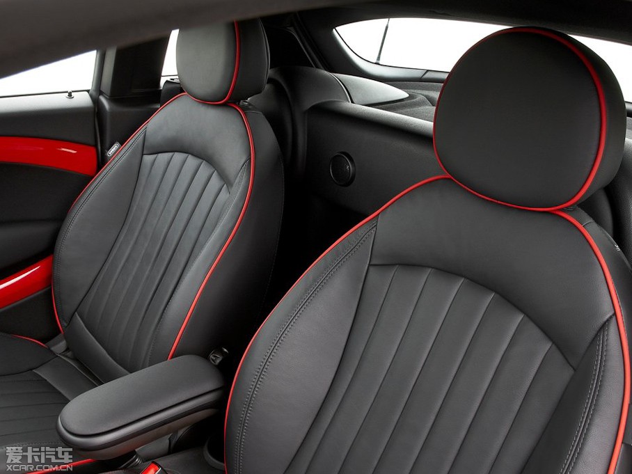 2013MINI JCW COUPE 1.6T