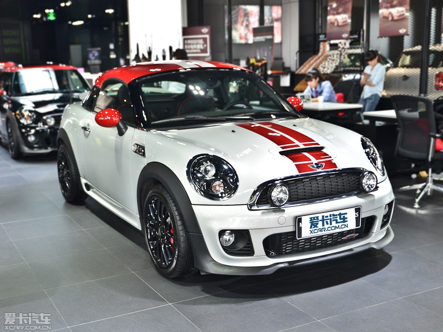 2013MINI JCW COUPE 1.6T