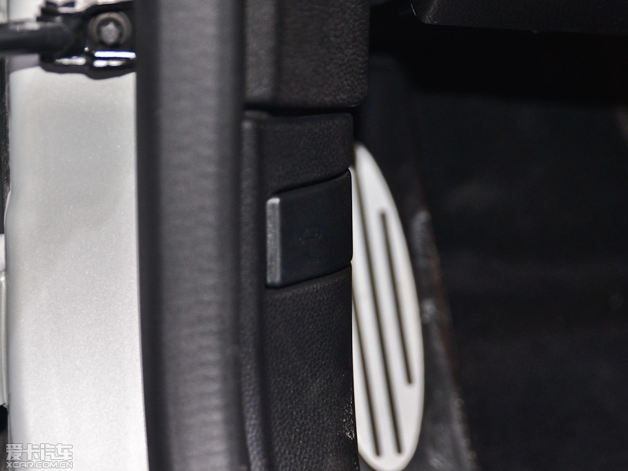 2013MINI JCW COUPE 1.6T