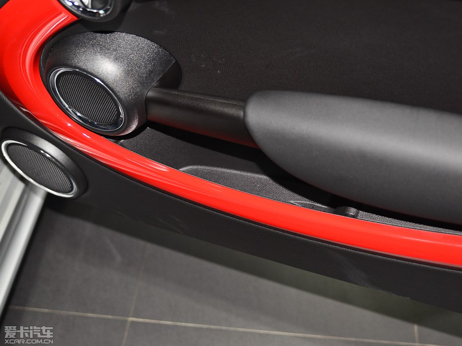 2013MINI JCW COUPE 1.6T