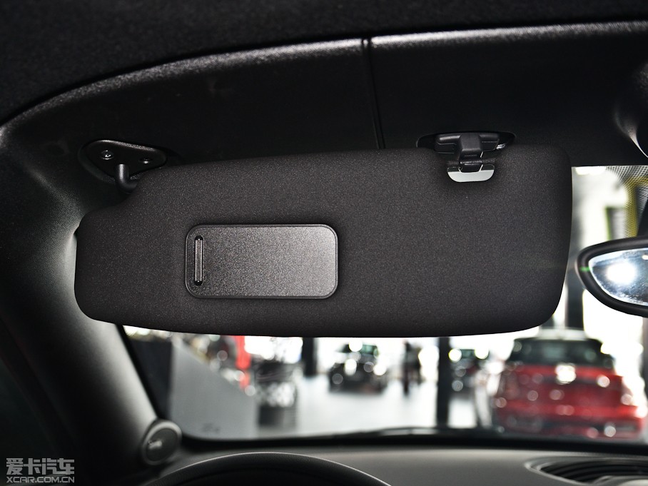 2013MINI JCW COUPE 1.6T