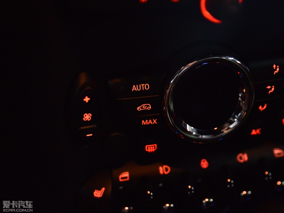 2013MINI JCW COUPE 1.6T