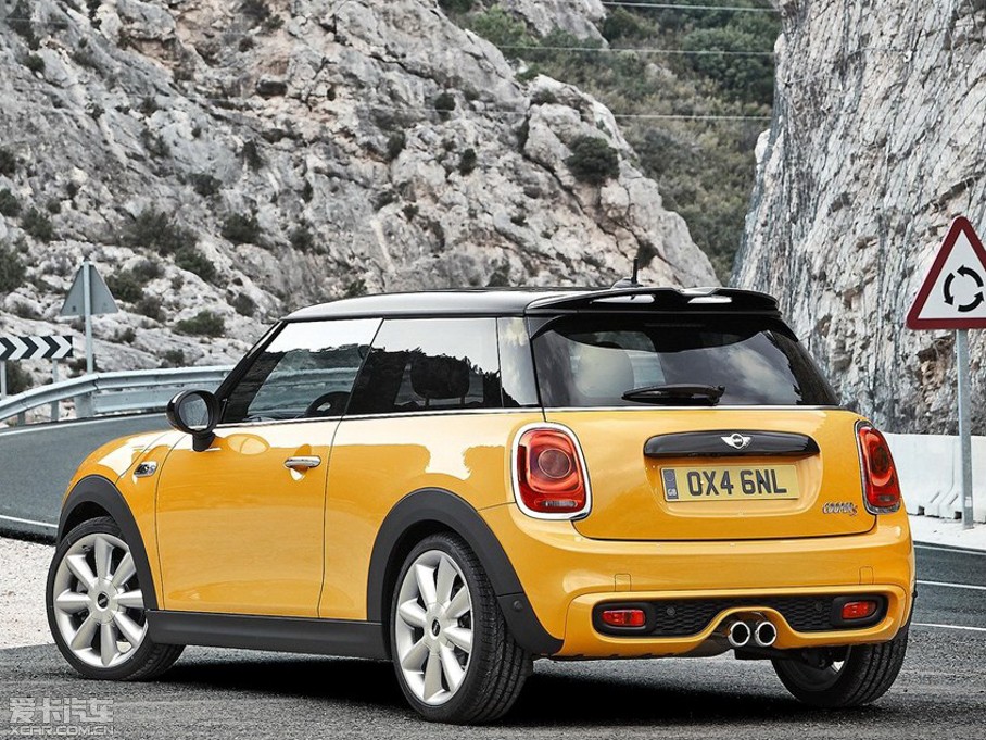 2014MINI COOPER S Fun
