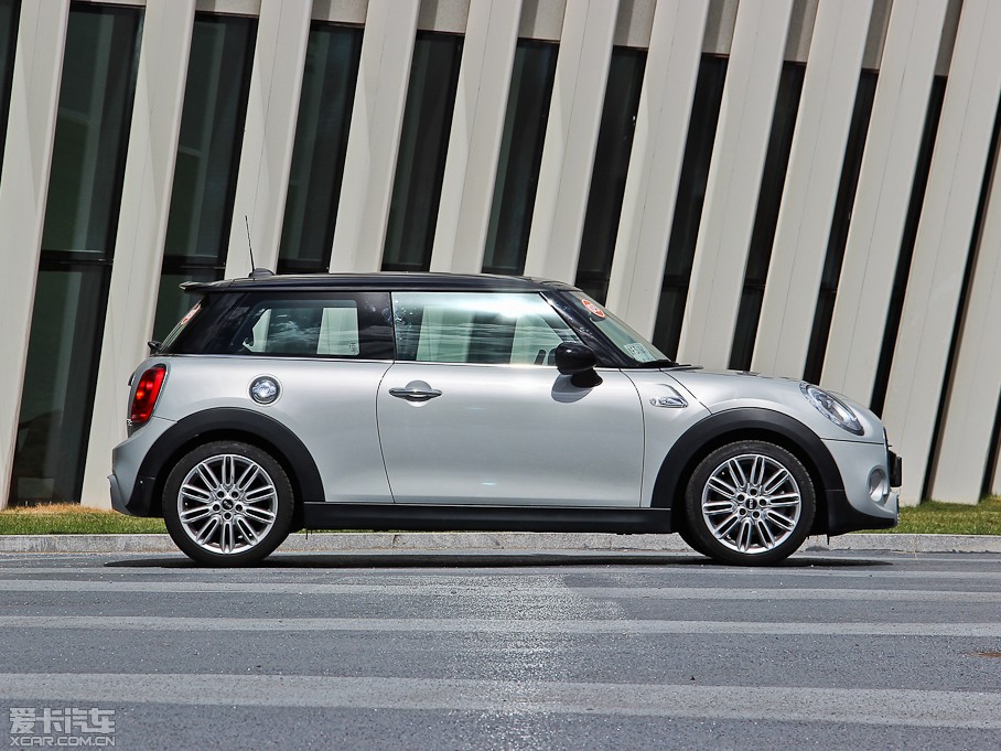 2014MINI 3-DOOR COOPER S Excitement