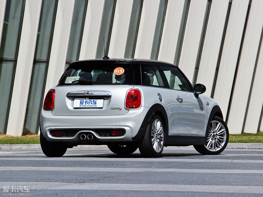 2014MINI 3-DOOR COOPER S Excitement