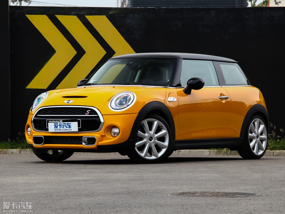 2014MINI 3-DOOR COOPER S Excitement