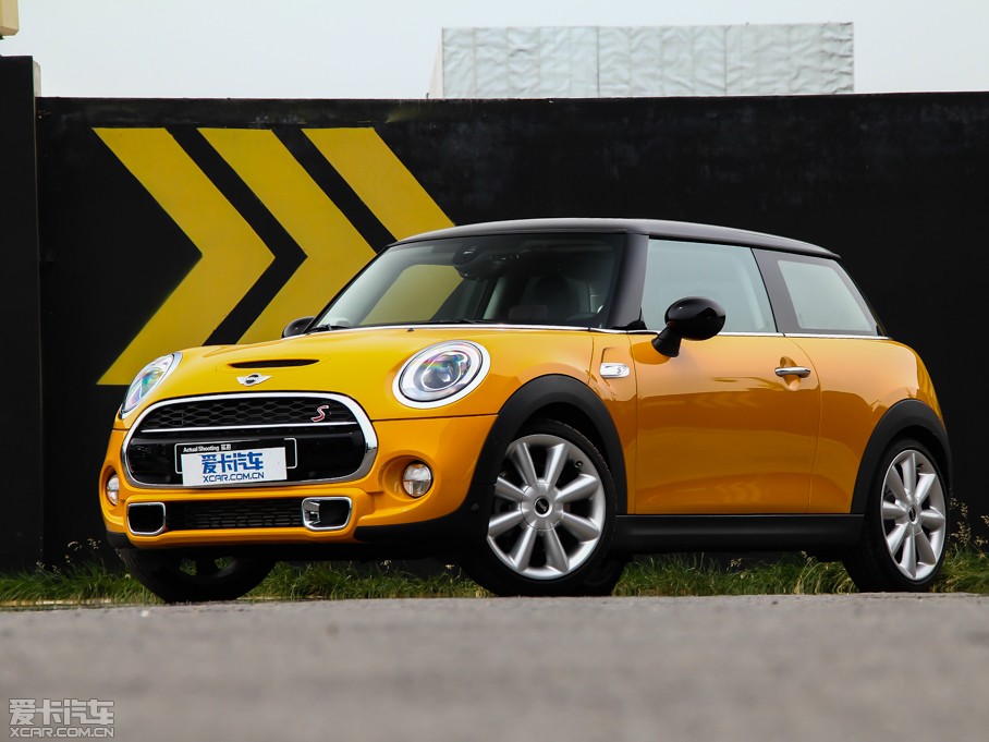 2014MINI 3-DOOR COOPER S Excitement