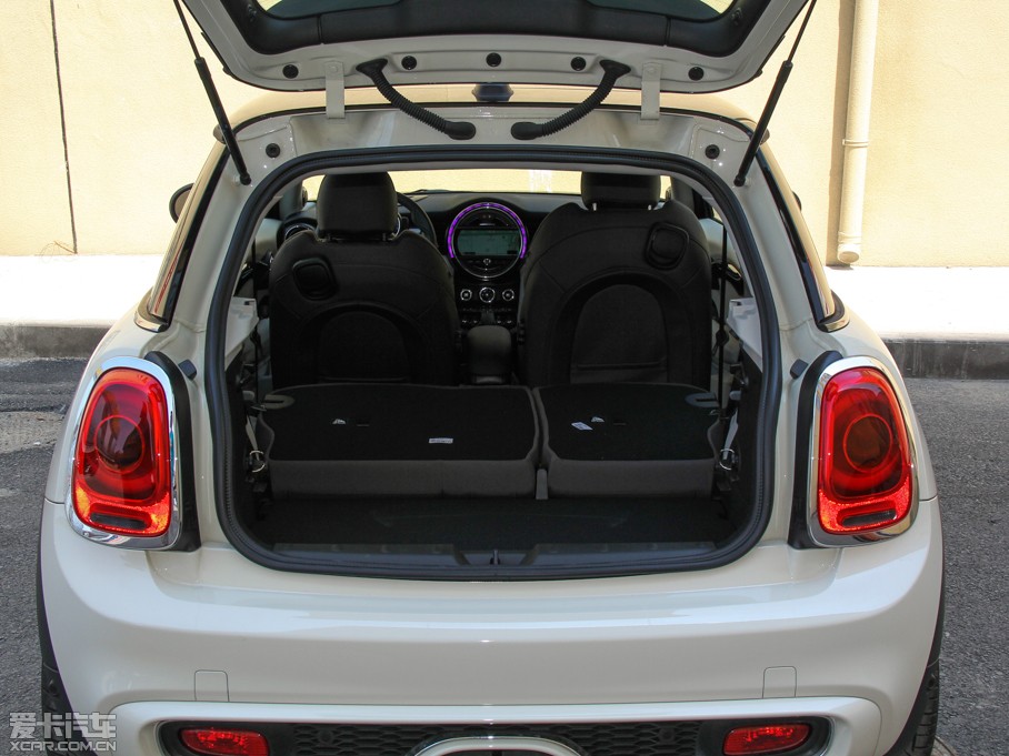 2014MINI 3-DOOR COOPER S Excitement