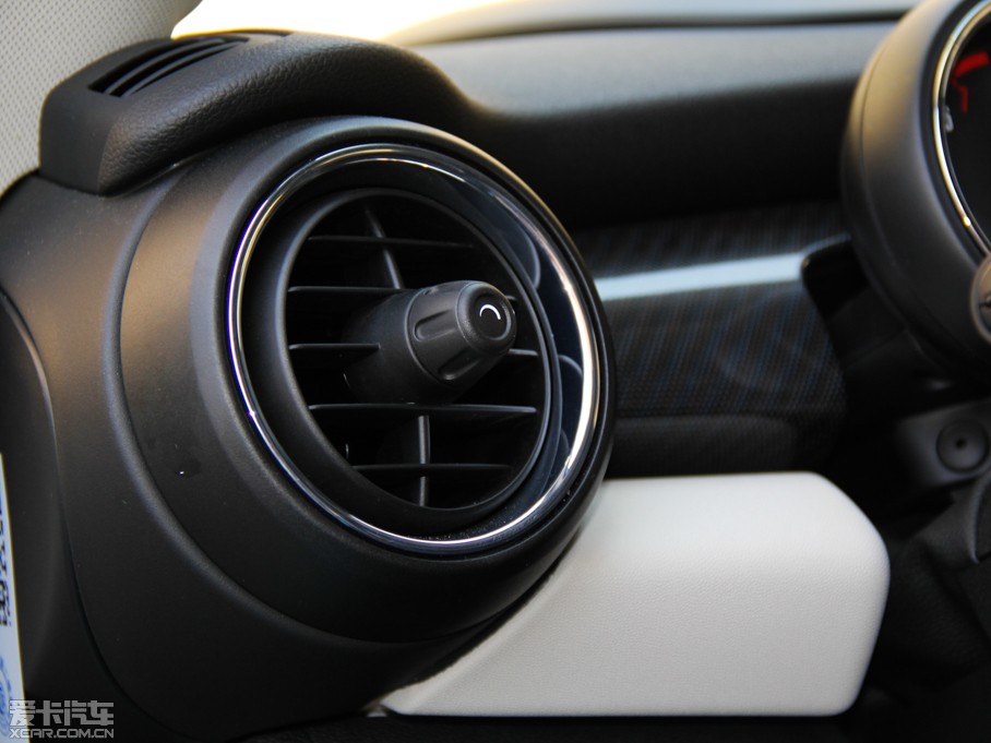 2014MINI 3-DOOR COOPER S Excitement