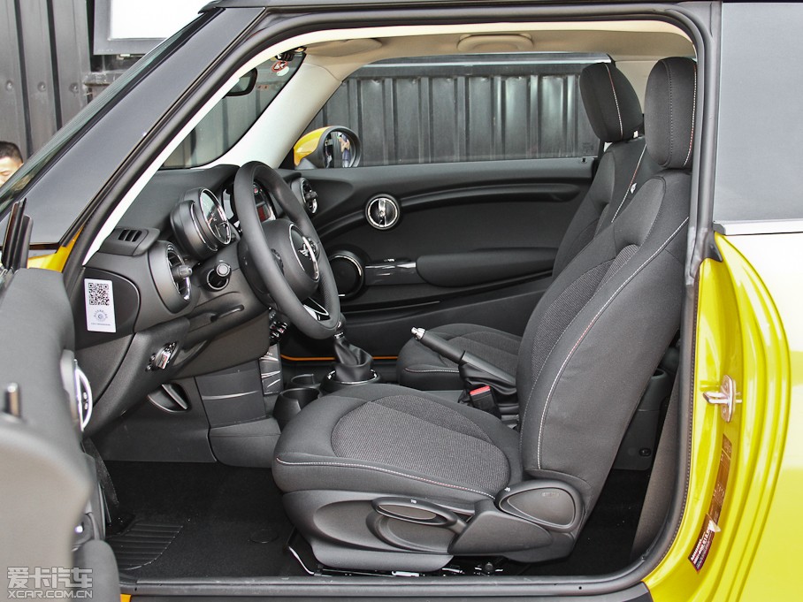2014MINI 3-DOOR ONE