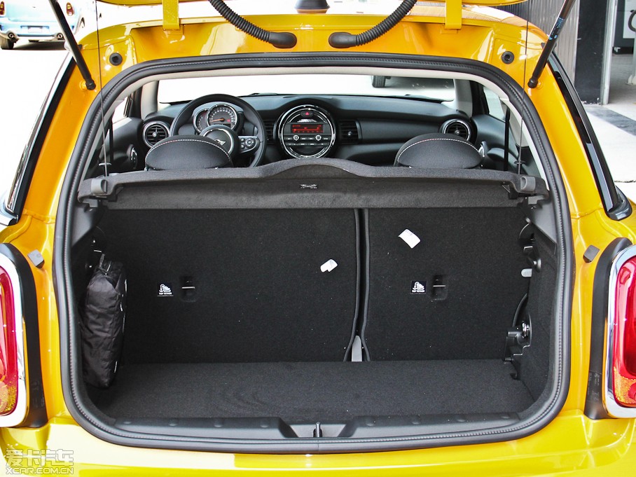 2014MINI 3-DOOR ONE