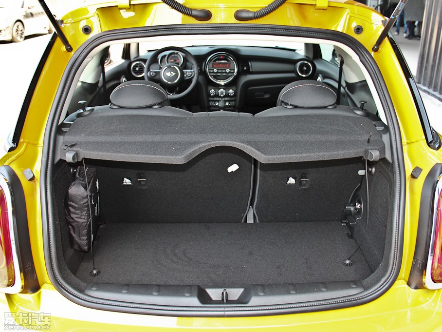 2014MINI 3-DOOR ONE