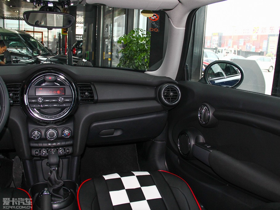 2014MINI 3-DOOR ONE+