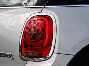 20143-DOOR COOPER S Excitement (x)(ji)^
