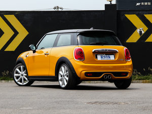 20143-DOOR COOPER S Excitement w^