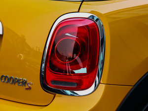 20143-DOOR COOPER S Excitement (x)(ji)^