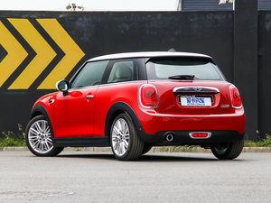 2014款COOPER Excitement 左后45度