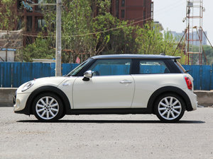 20143-DOOR COOPER S Excitement (c)