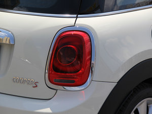 20143-DOOR COOPER S Excitement (x)(ji)^