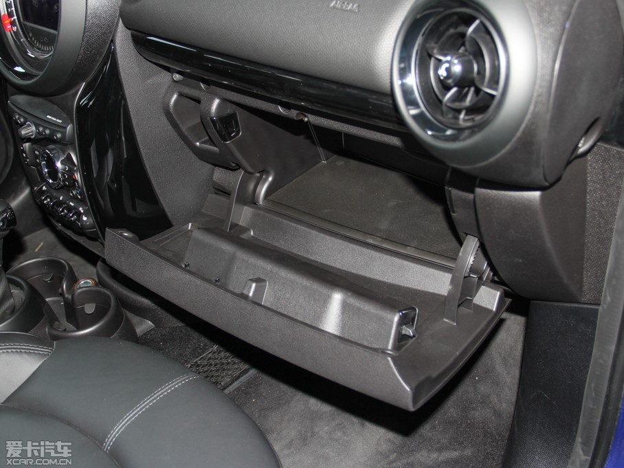 2014MINI COUNTRYMAN COOPER Excitement