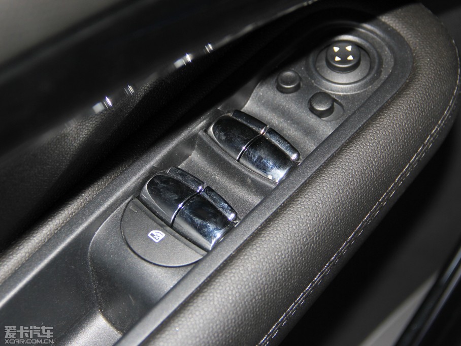 2014MINI COUNTRYMAN COOPER Excitement