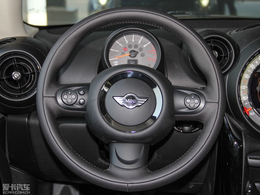 2014MINI COUNTRYMAN COOPER Excitement