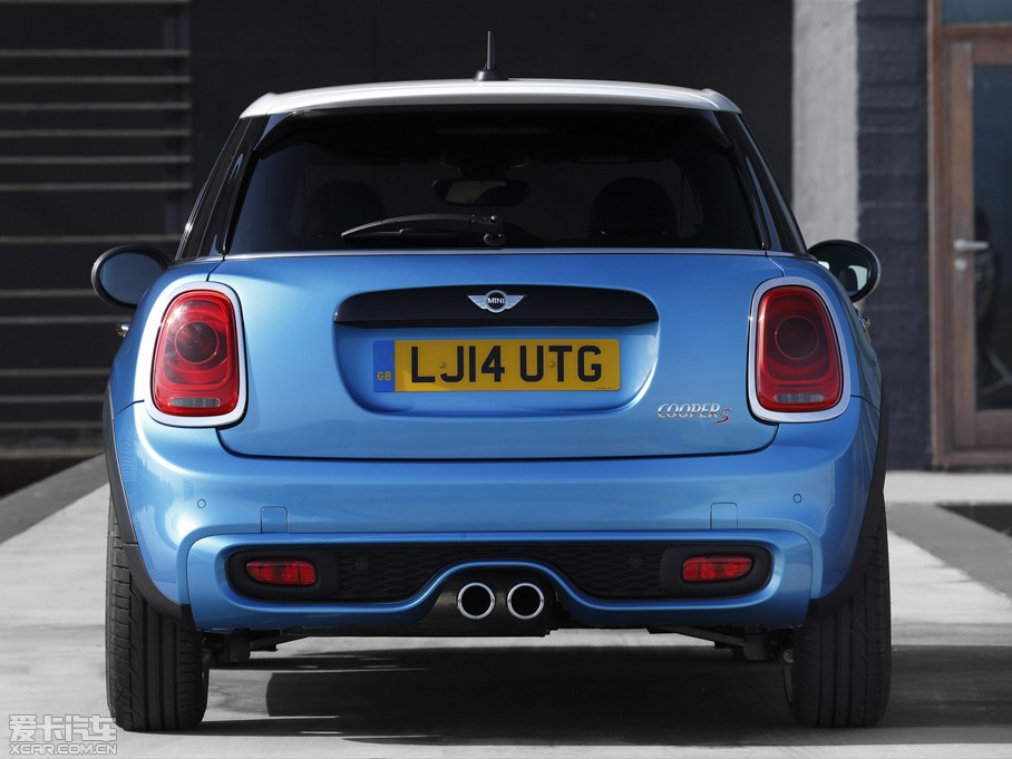 2015MINI 5-DOOR COOPER S