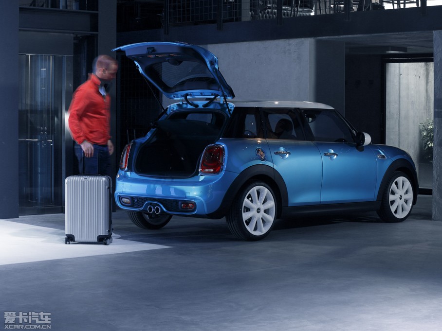 2015MINI 5-DOOR COOPER S
