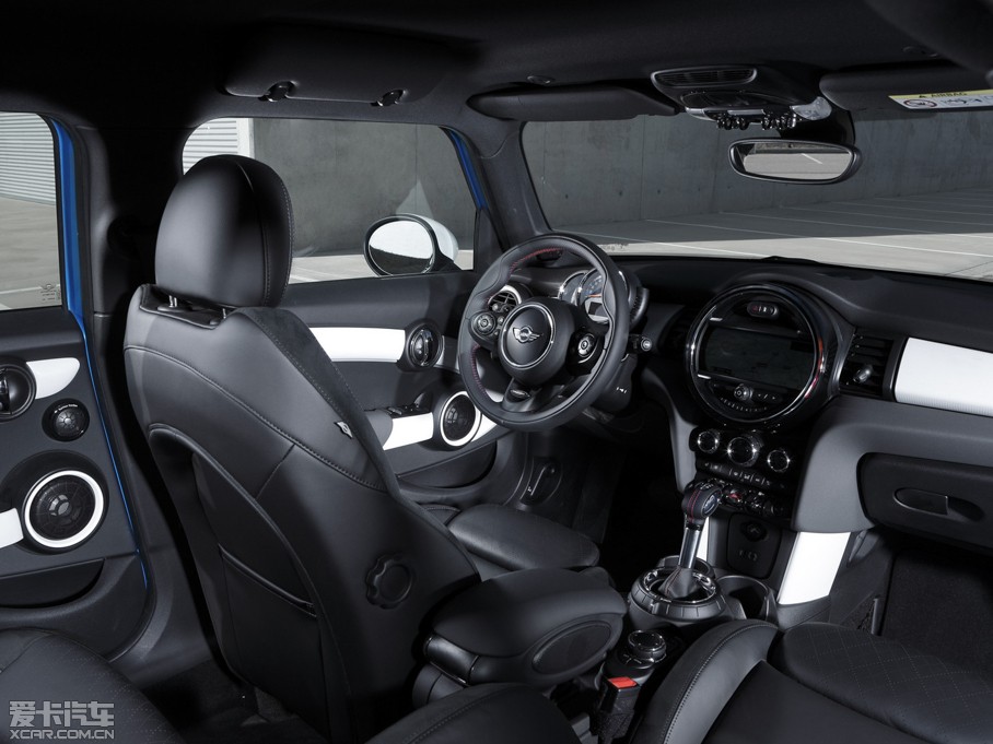 2015MINI 5-DOOR COOPER S