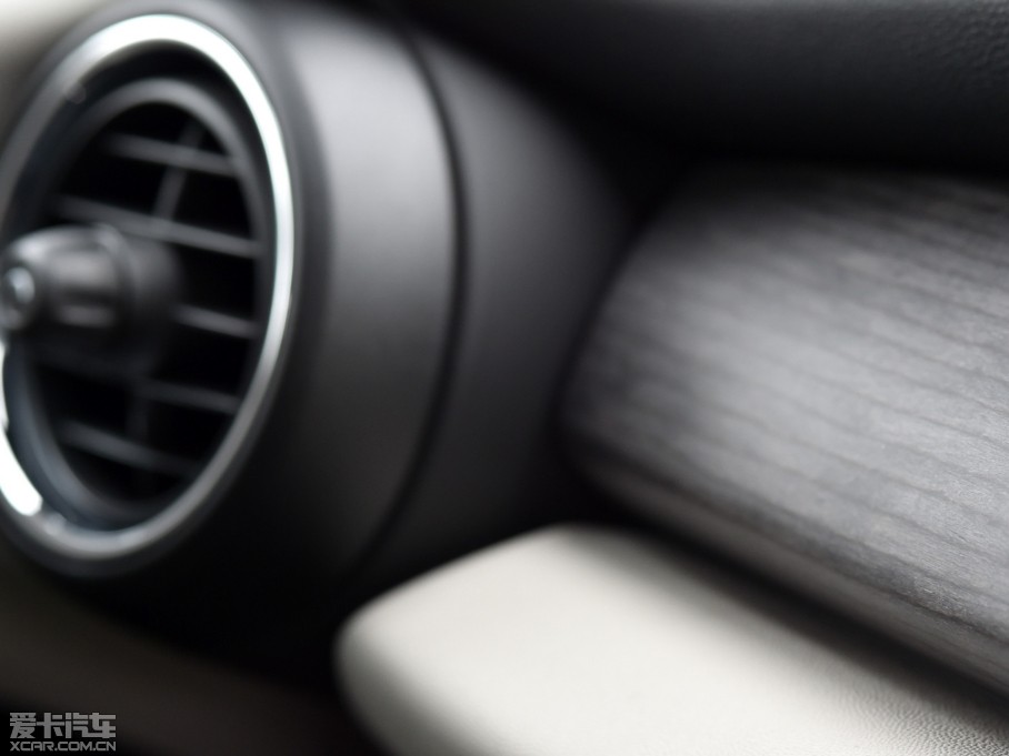 2015MINI 5-DOOR COOPER S