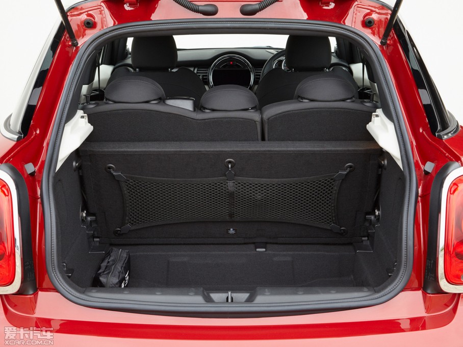 2015MINI 5-DOOR COOPER S