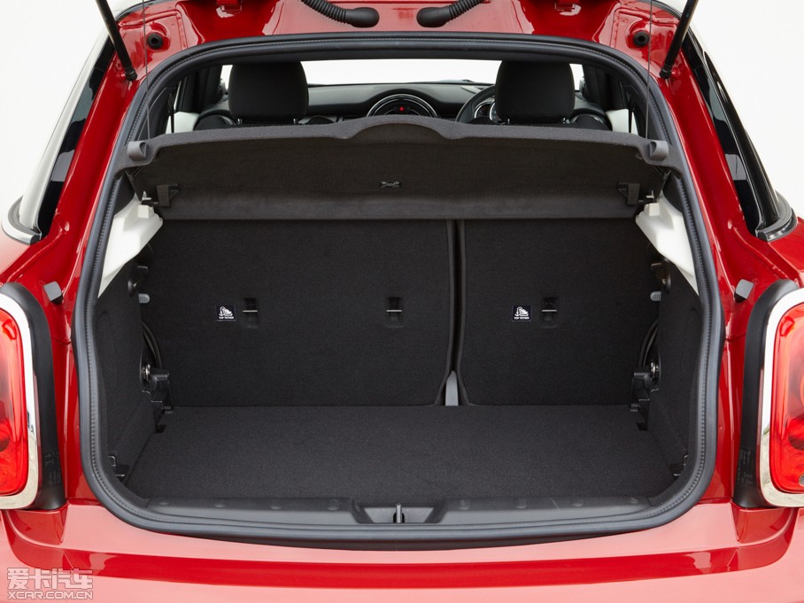 2015MINI 5-DOOR COOPER S