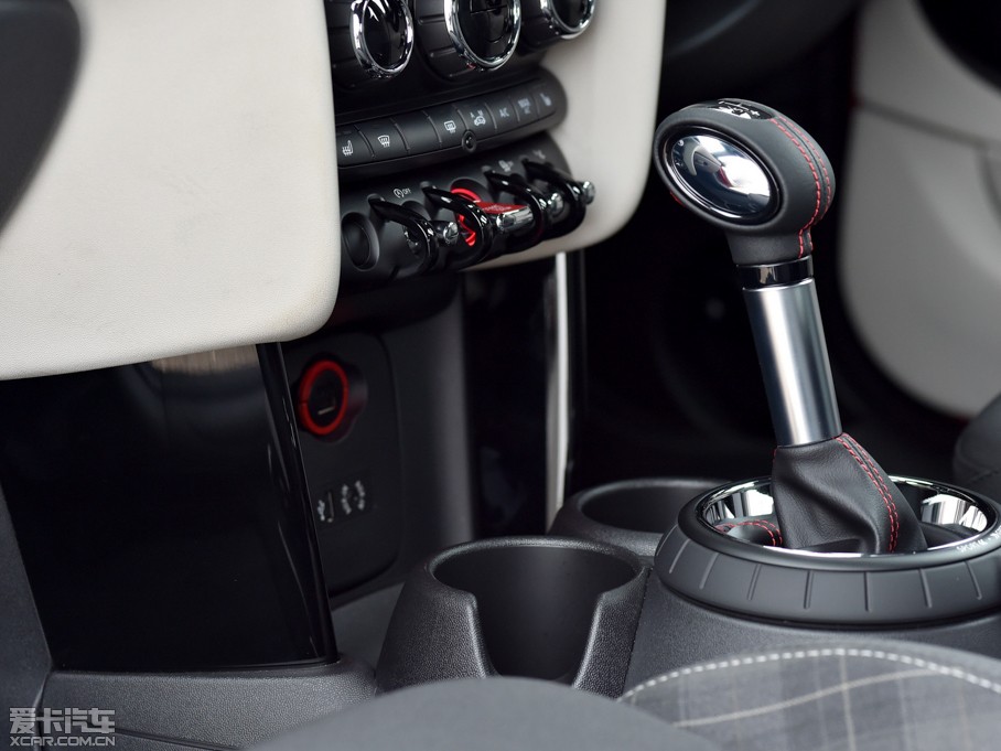 2015MINI 5-DOOR COOPER S