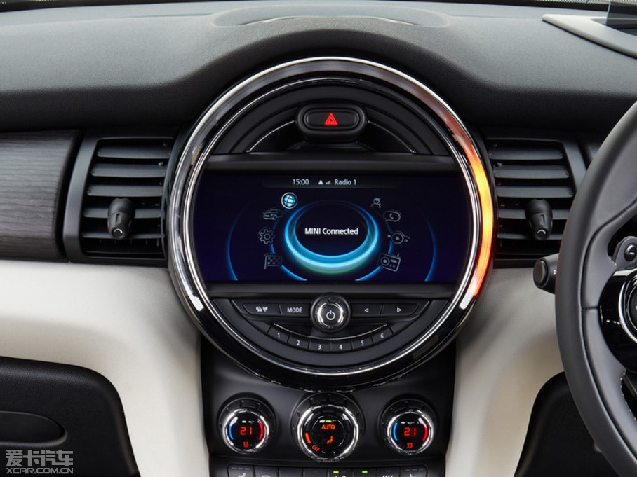 2015MINI 5-DOOR COOPER S