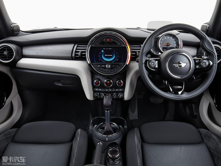 2015MINI 5-DOOR COOPER S